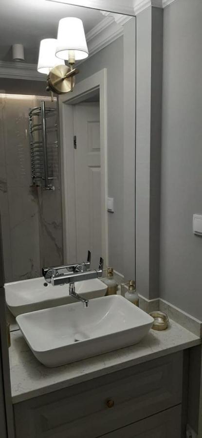 Apartment In The Heart Of Bialystok Bagian luar foto